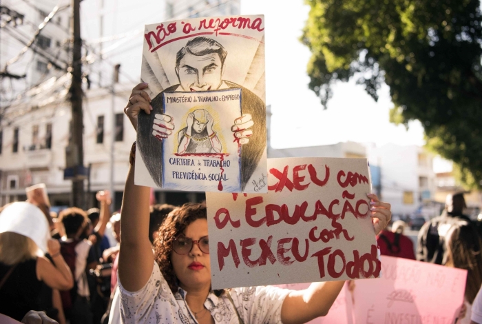 Capes anuncia novo corte de 2,7 mil bolsas de mestrado, doutorado e pós-doutorado